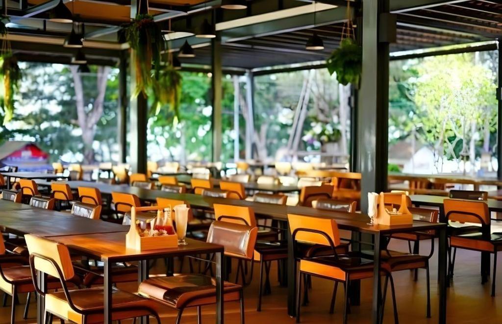 Chatnipa Beach Resort By Morseng Ban Hat Lek Exterior foto